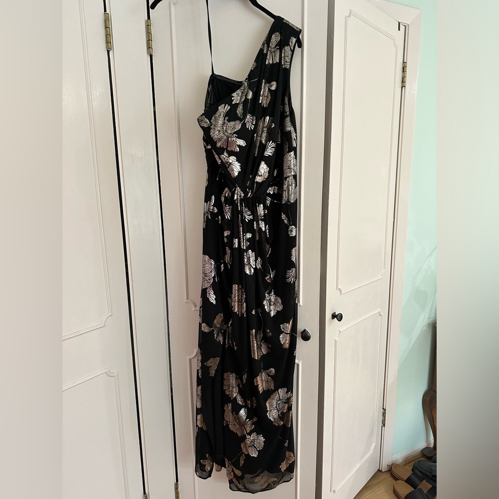 Adrianna Papell One Shoulder Black Dress. Metallic Floral Print. Size 14. Worn.